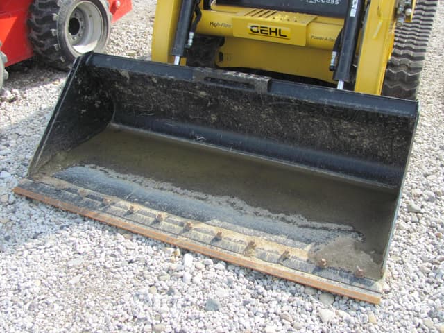 Image of Gehl RT255 equipment image 4