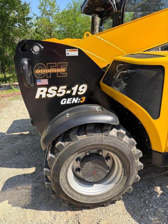 Image of Gehl RS5-19 equipment image 4