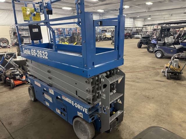 Image of Genie GS-2632 equipment image 2