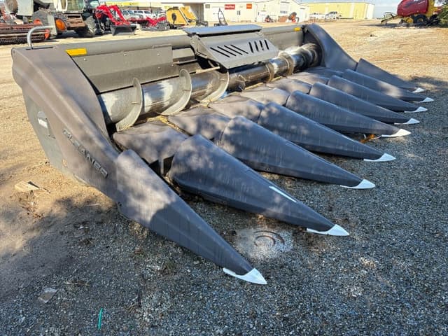 Image of Gleaner Command 3308 equipment image 2