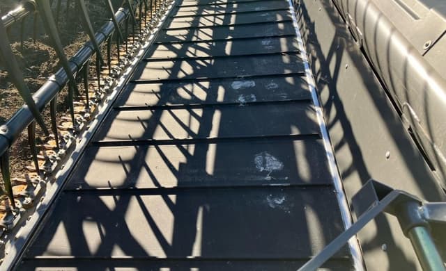 Image of Gleaner 9335 equipment image 3