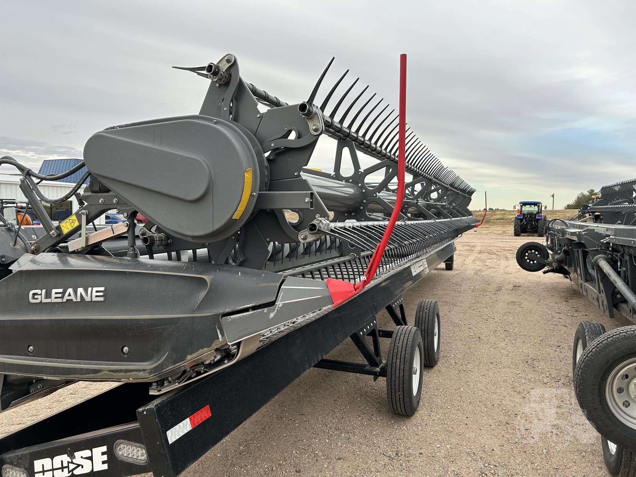 2023 Gleaner 9340 Equipment Image0