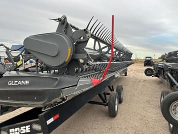 Main image Gleaner 9340