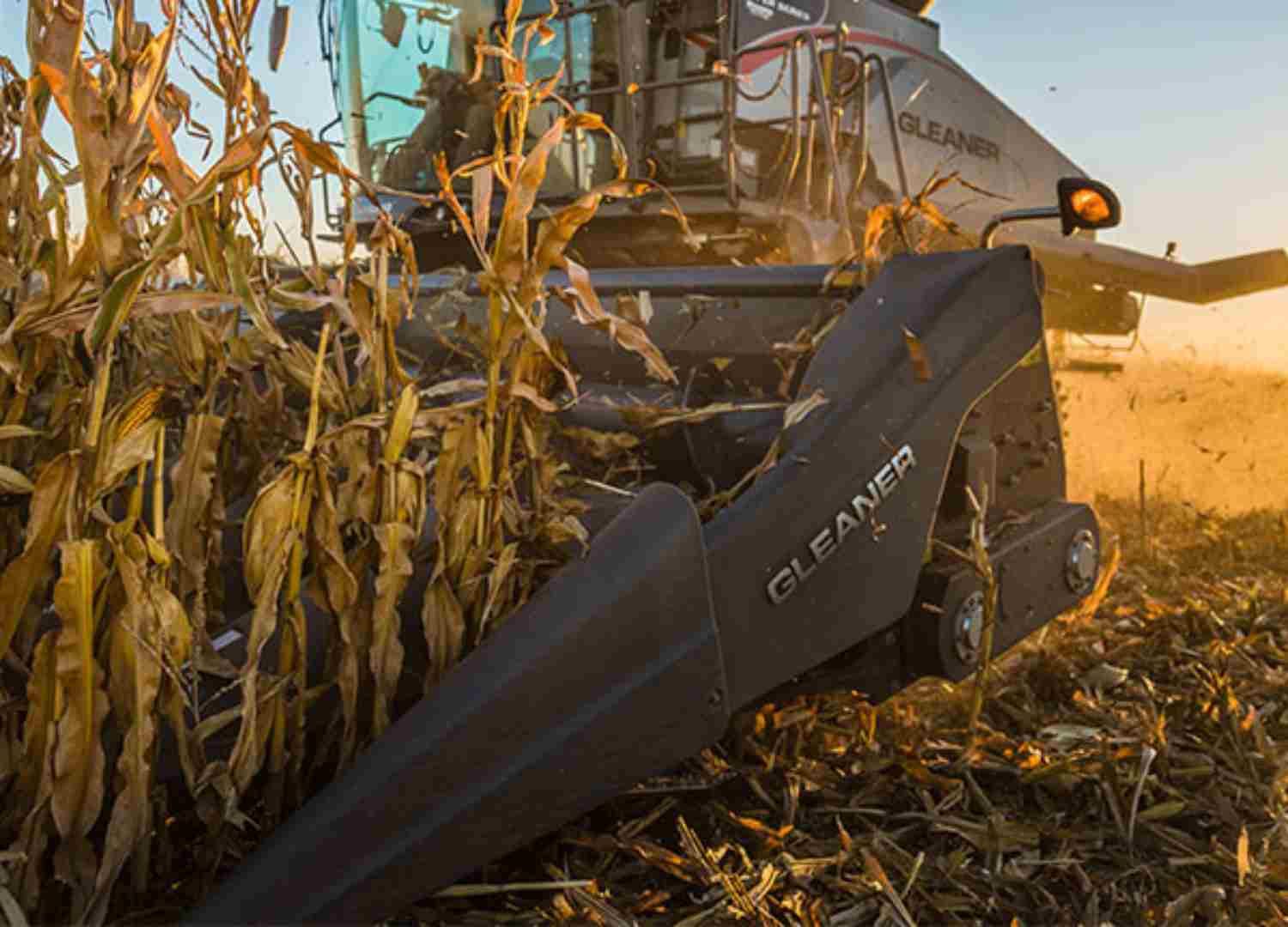 2023 Gleaner 3312 Equipment Image0