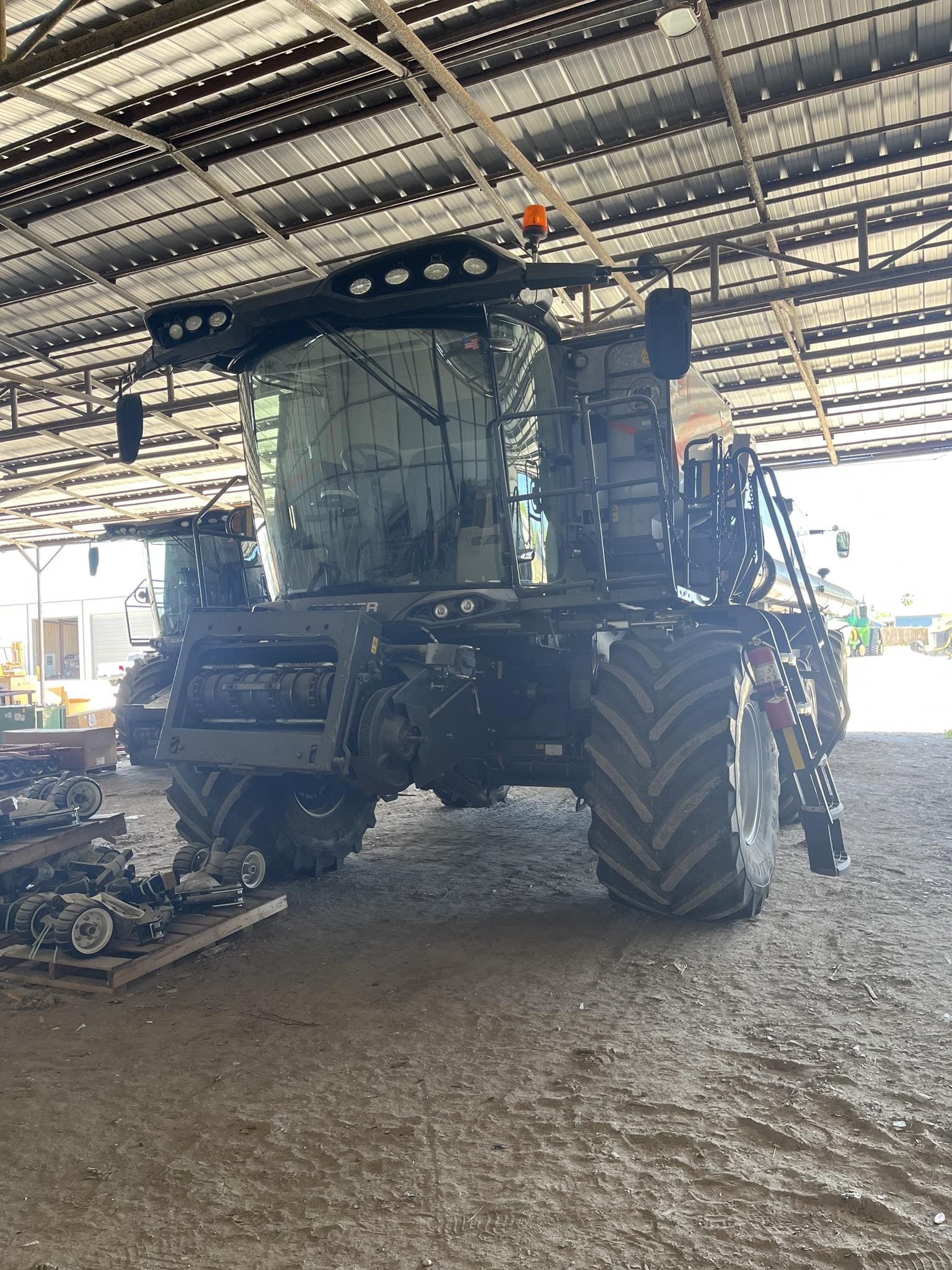 2023 Gleaner S97 Equipment Image0