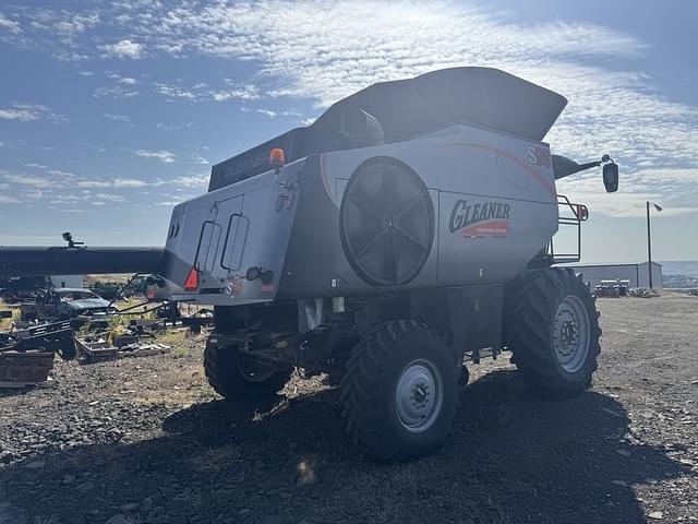 Image of Gleaner S98 equipment image 3