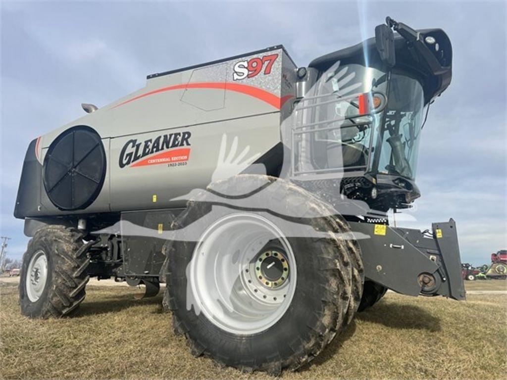 Image of Gleaner S97 Primary image