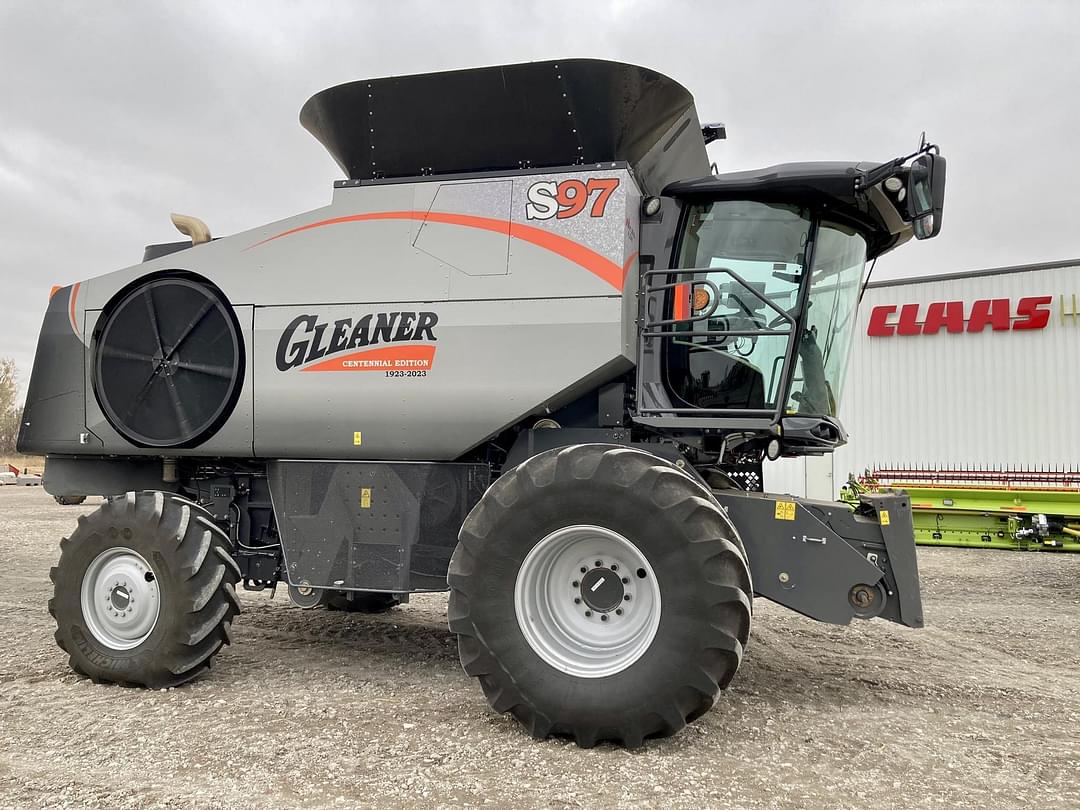 Image of Gleaner S97 Primary image