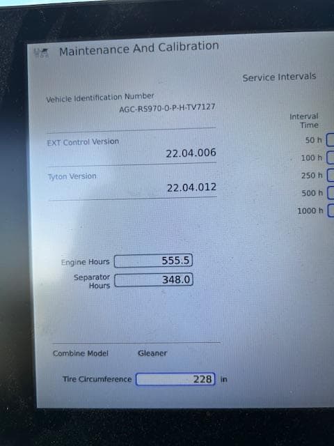 Image of Gleaner S97 equipment image 1