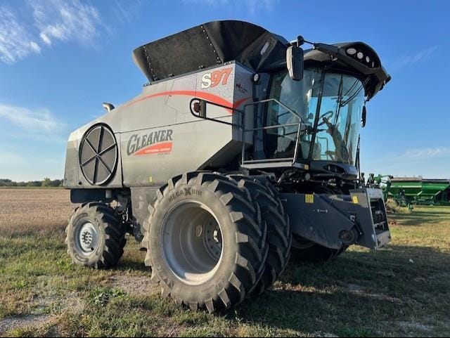 2023 Gleaner S97 Equipment Image0