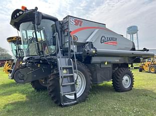 2023 Gleaner S97 Equipment Image0