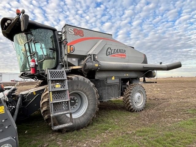 Main image Gleaner S98