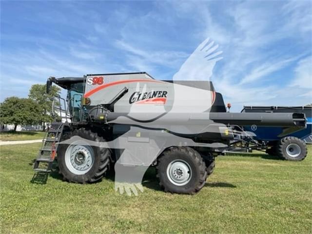 Image of Gleaner S98 equipment image 2