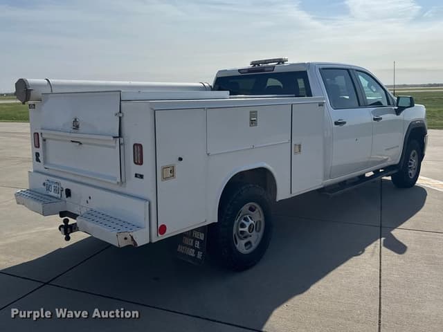 Image of GMC 2500HD equipment image 4