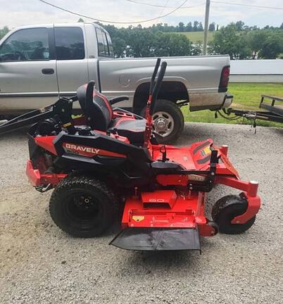Image of Gravely Pro-Turn 360 equipment image 4