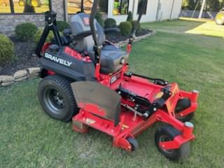 Image of Gravely Pro-Turn 52 equipment image 1
