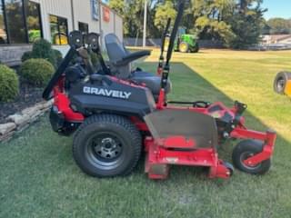 Image of Gravely Pro-Turn 52 equipment image 2