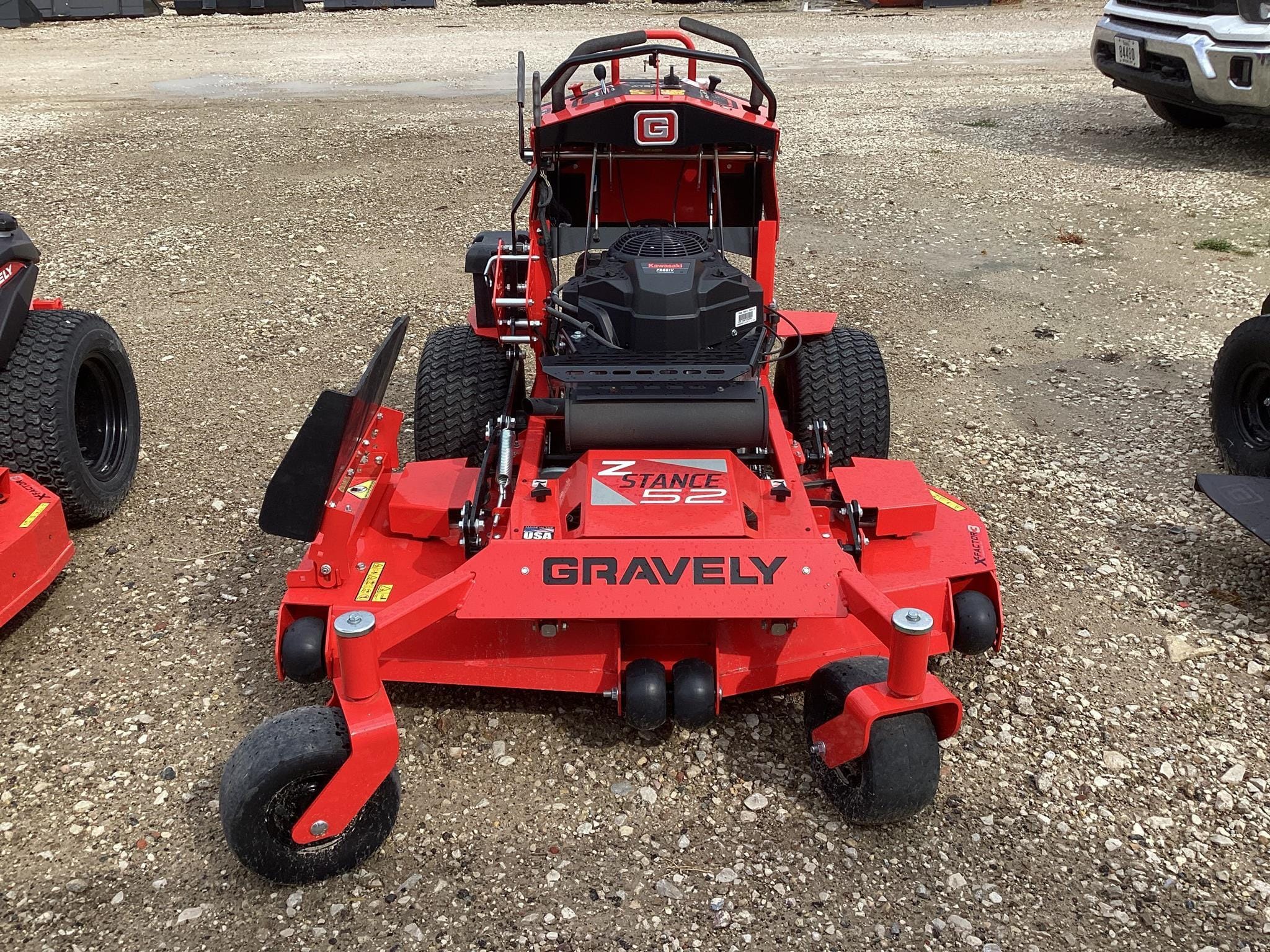 2023 Gravely Pro-Turn Z Equipment Image0