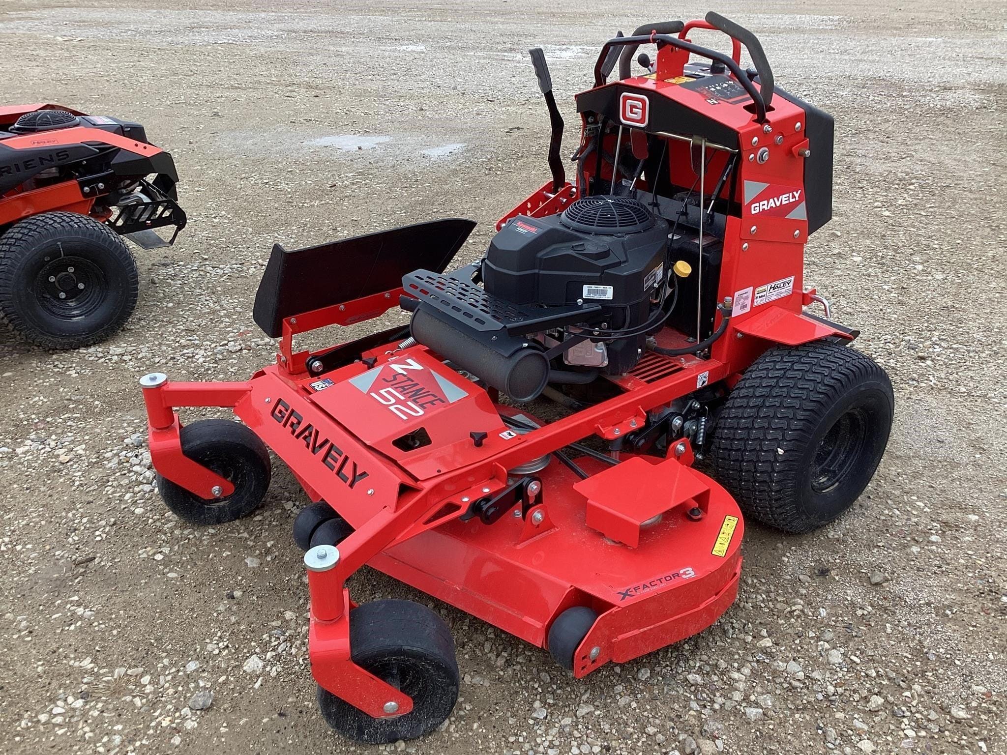 2023 Gravely Z-Stance 52 Equipment Image0