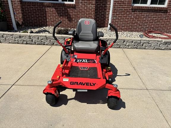 Image of Gravely ZTXL-42 equipment image 1