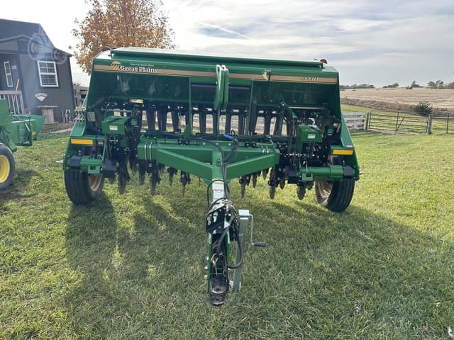 Image of Great Plains 1006NT equipment image 1