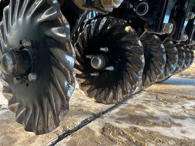 Image of Great Plains 1006NT equipment image 3