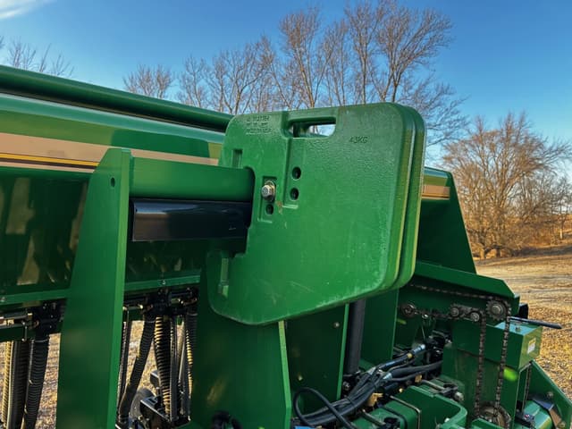 Image of Great Plains 1006NT equipment image 3