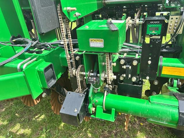 Image of Great Plains 1006NT equipment image 3