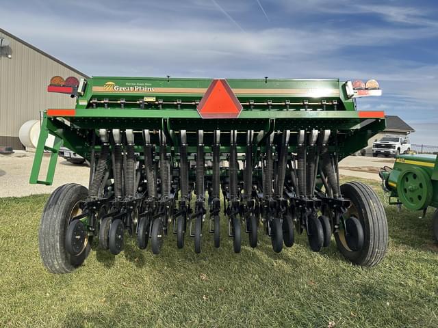 Image of Great Plains 1006NT equipment image 4