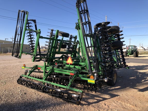 2023 Great Plains 2400TM Equipment Image0