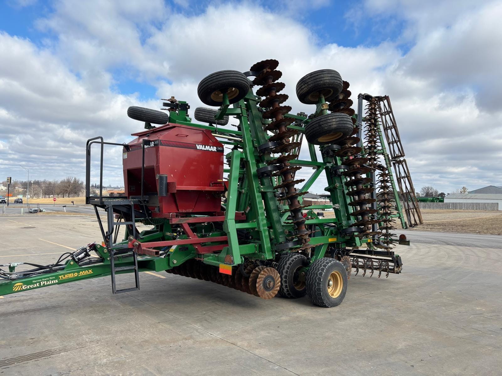 2023 Great Plains 3000TM Equipment Image0