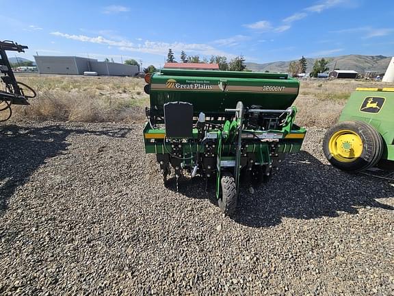 Image of Great Plains 3P606NT equipment image 1