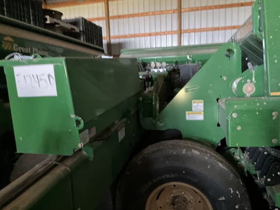Image of Great Plains BD7600HD equipment image 3