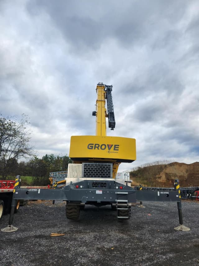 Image of Grove GRT655L equipment image 4