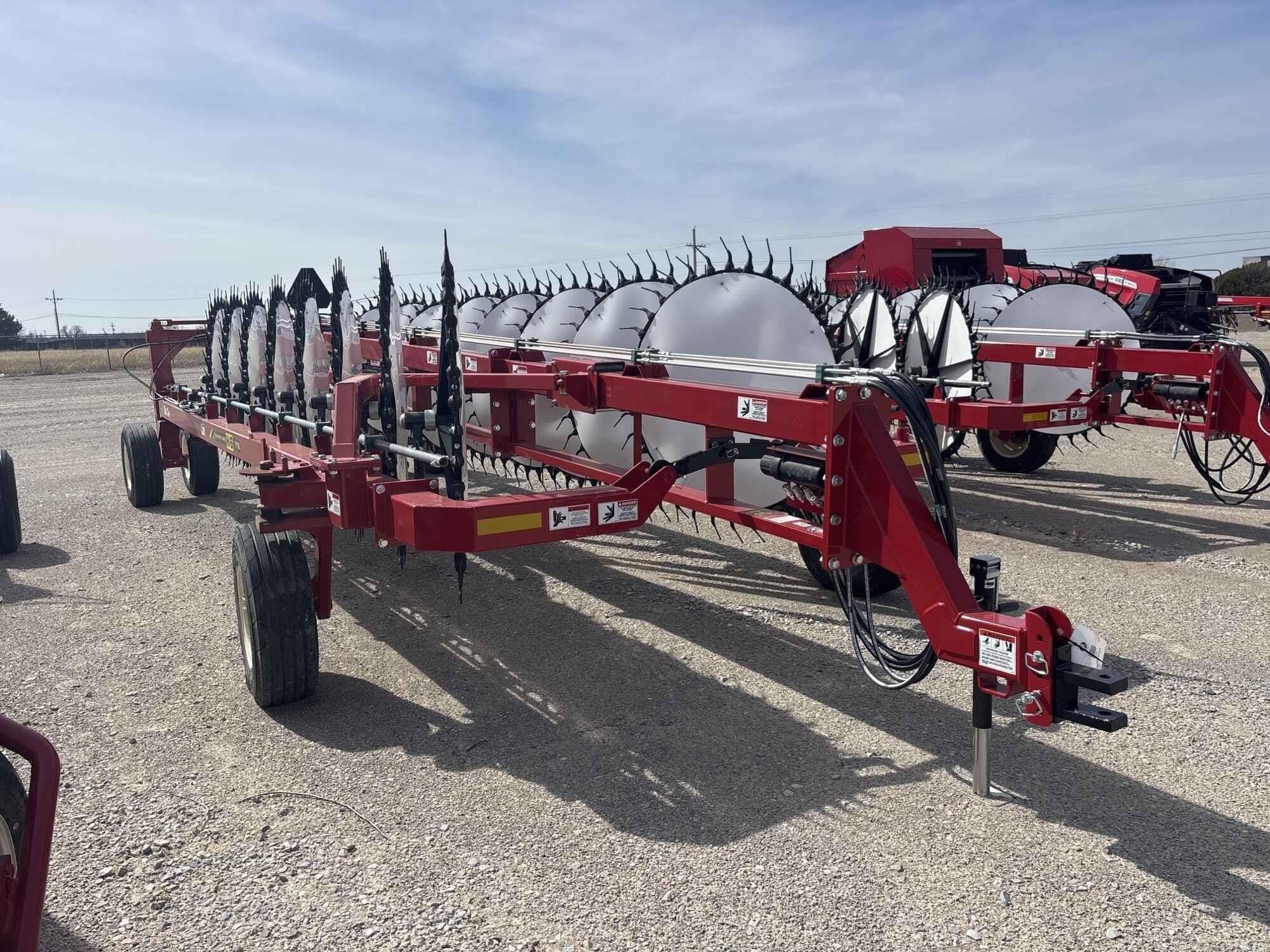 2023 H&S HC7116 Equipment Image0