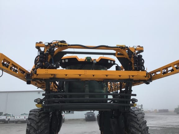 2023 Hagie STS12 Equipment Image0