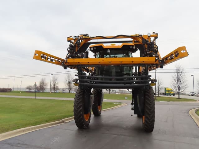 Image of Hagie STS12 equipment image 4