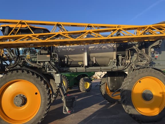 Image of Hagie STS16 equipment image 2