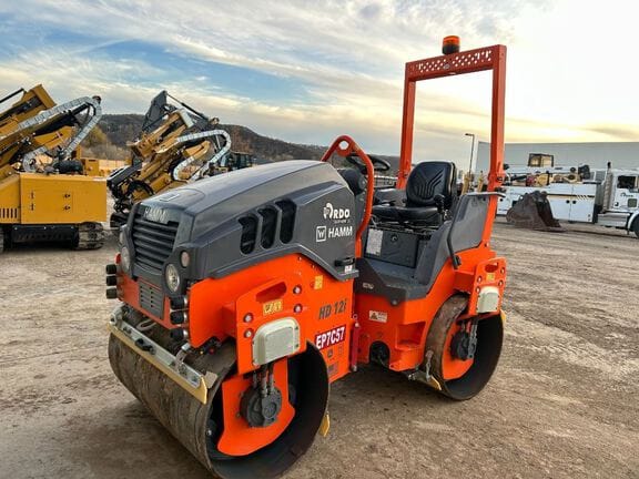 2023 Hamm HD12iVV Equipment Image0