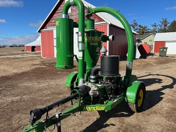 2023 Handlair 560 Equipment Image0