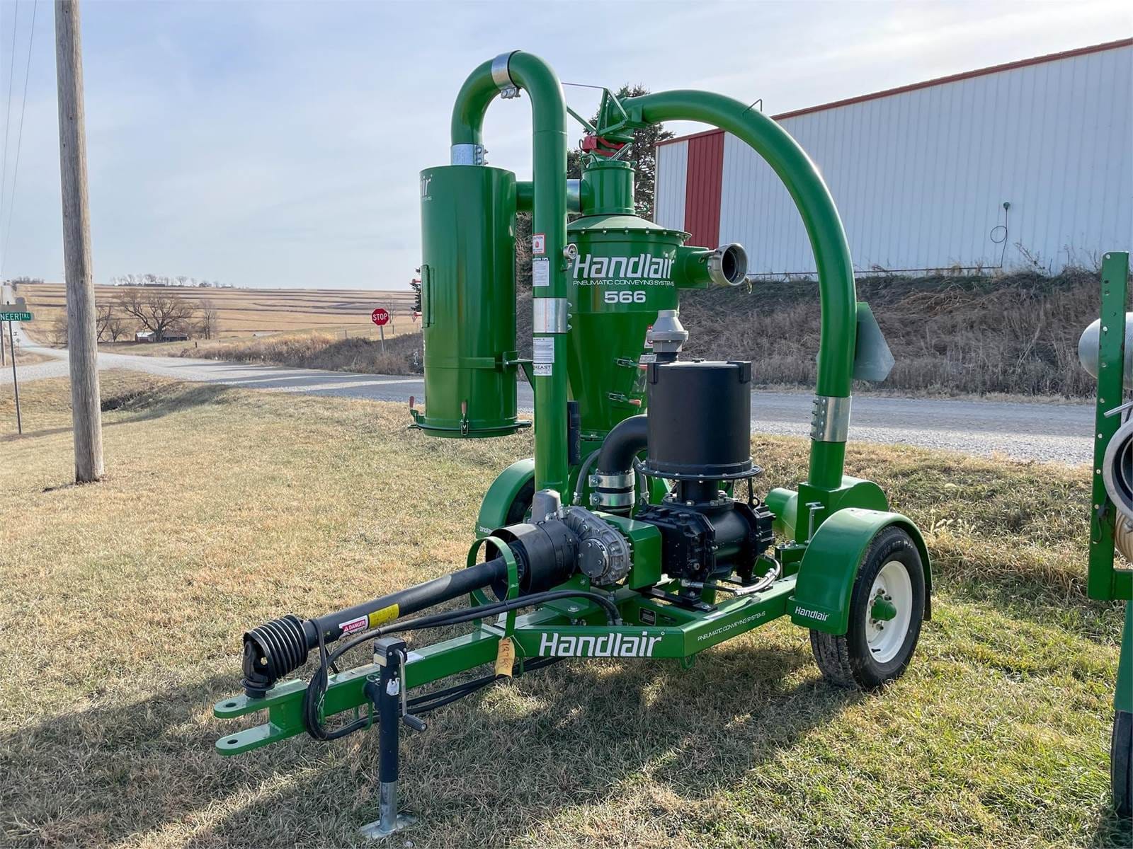 2024 Handlair 566 Equipment Image0