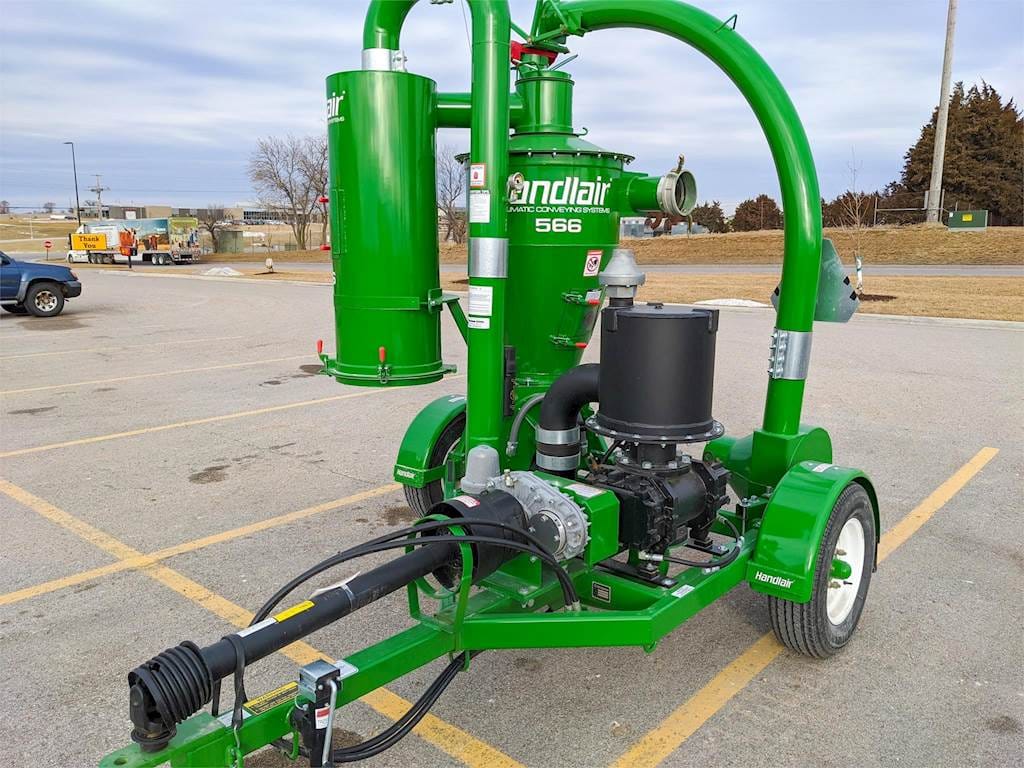 2024 Handlair 566 Equipment Image0