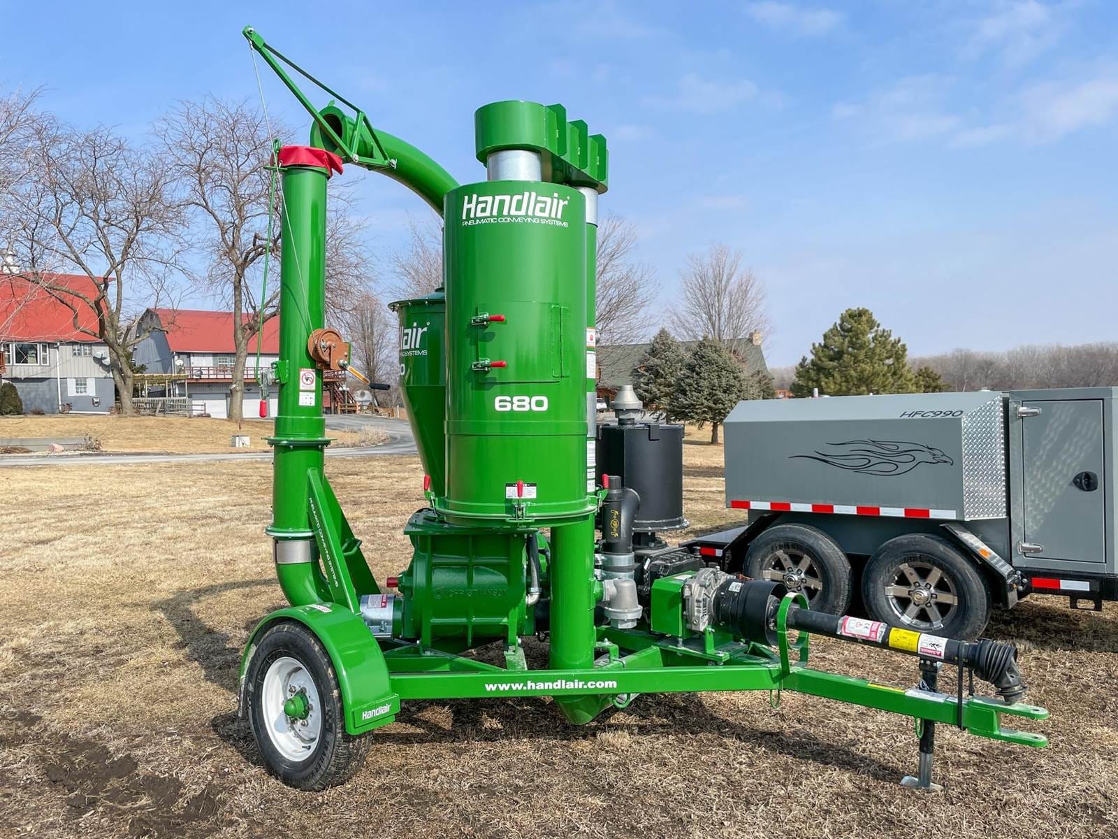 2024 Handlair 680 Equipment Image0