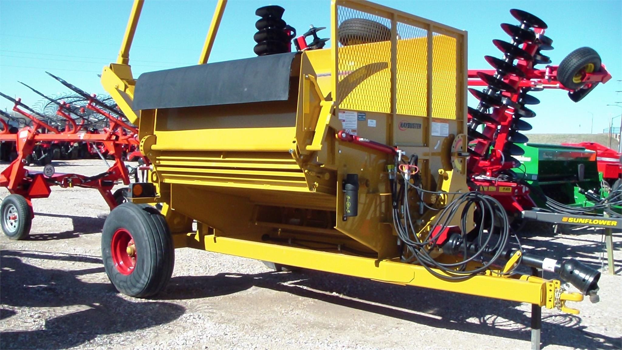 Main image Haybuster 2660