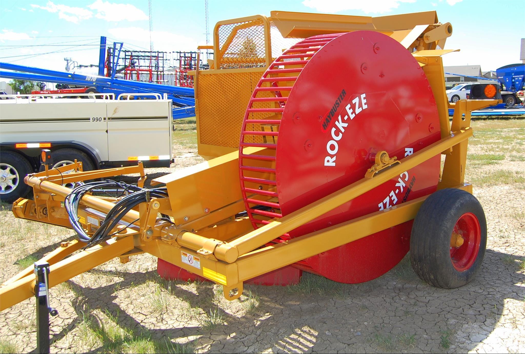 2023 Haybuster 3106 Rock EZE Equipment Image0