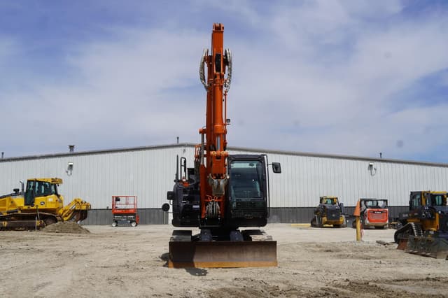 Image of Hitachi ZX135US-6 equipment image 2