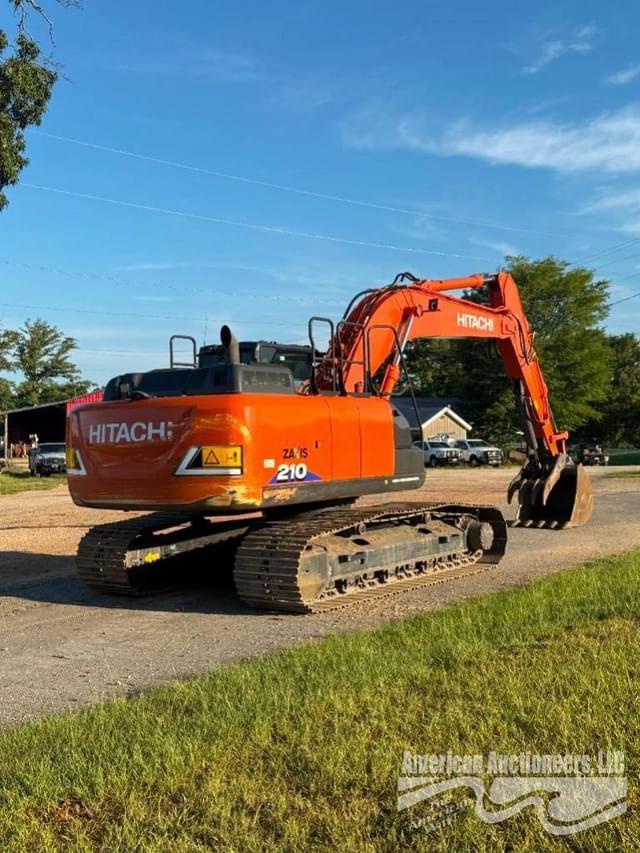 Image of Hitachi ZX210LC equipment image 4