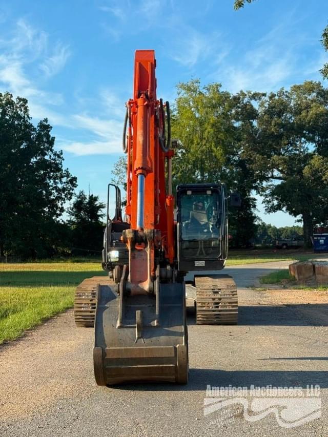 Image of Hitachi ZX210LC equipment image 1