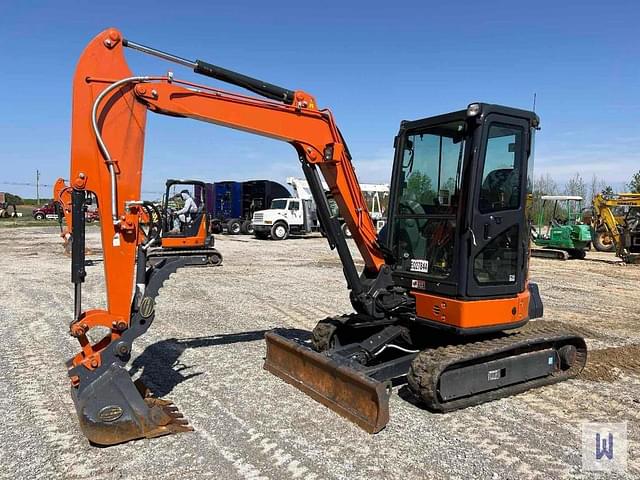 Image of Hitachi ZX35U-5N equipment image 1