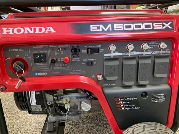 2023 Honda EM5000SX Equipment Image0